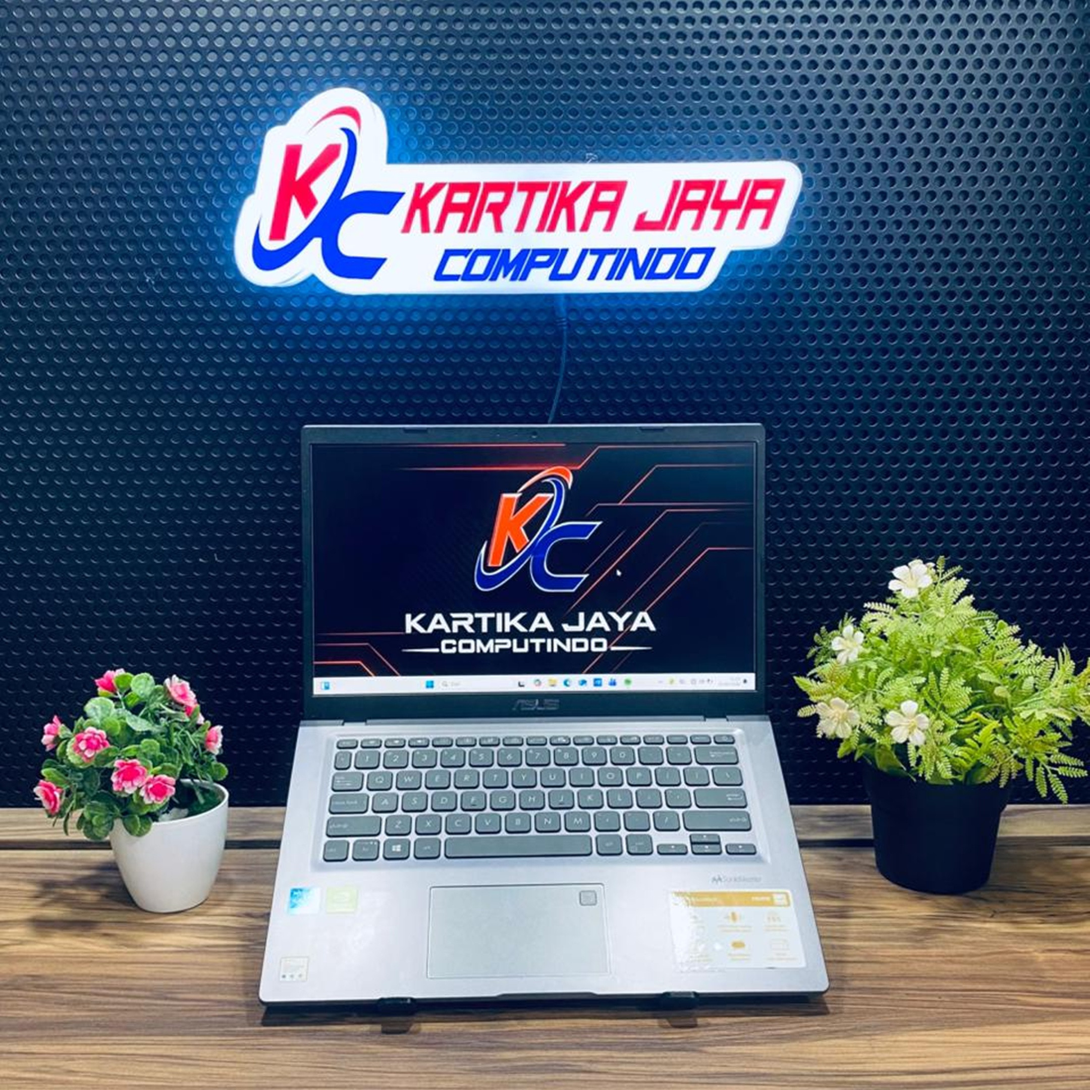 ASUS VIVOBOOK A416EPO CORE I5 VGA RAM 8 SSD  ISTIMEWA